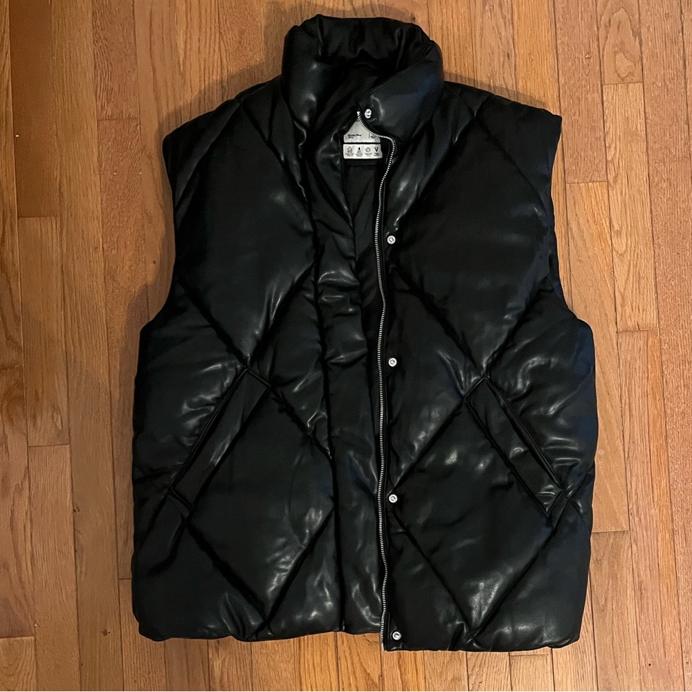 Abercrombie & Fitch Black Puffer Vest